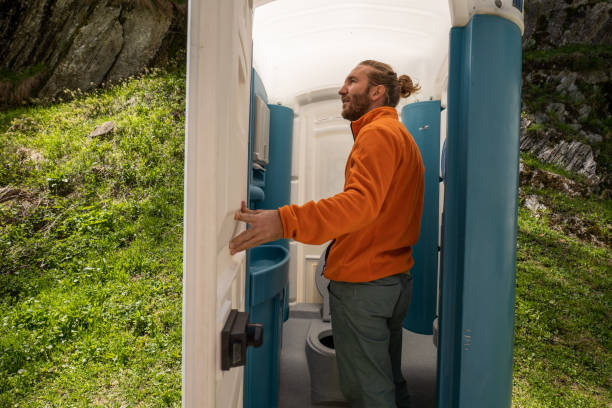 Portable Toilet Options We Offer in Alpine, TX
