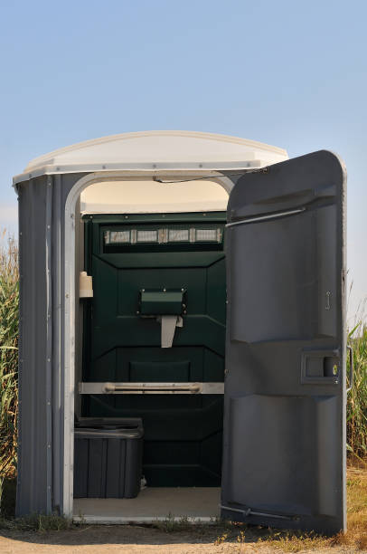 Best Portable bathroom rental  in Alpine, TX